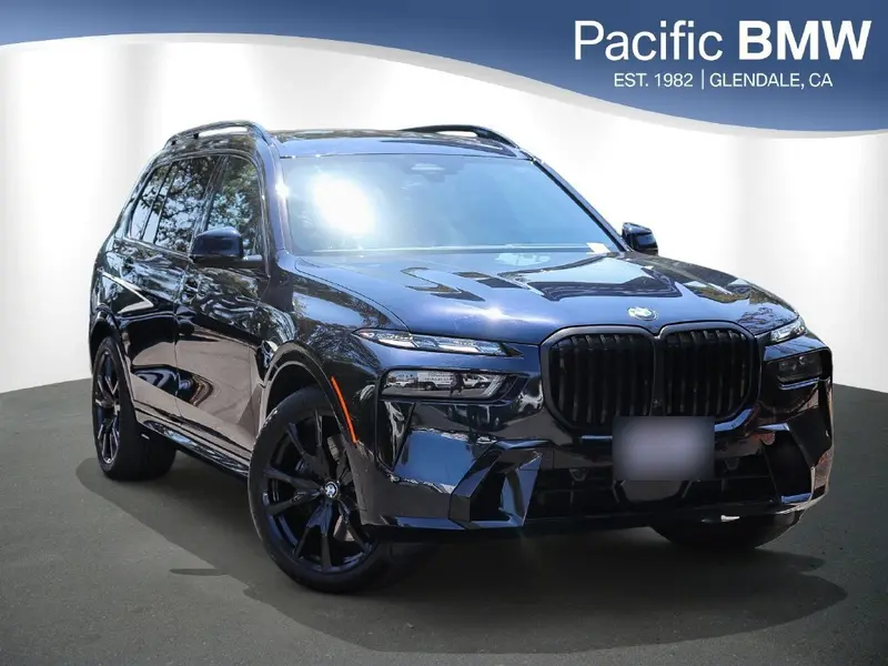 BMW X7 xDrive40i Sports Activity Vehicle 2026, цвет Carbon Black Metallic