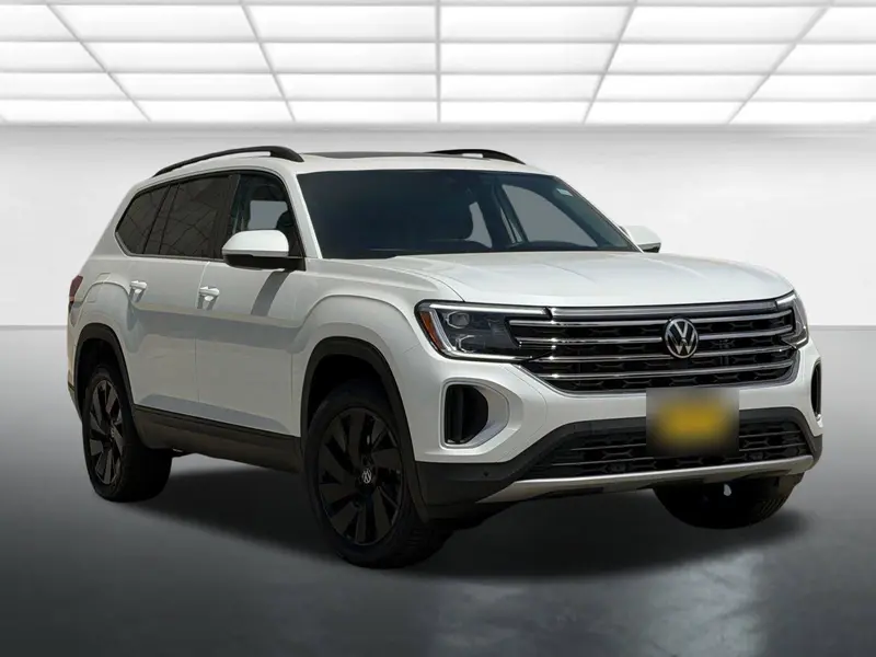 2026 Volkswagen Atlas 2.0T SE w/Technology FWD, dealer photo of this configuration