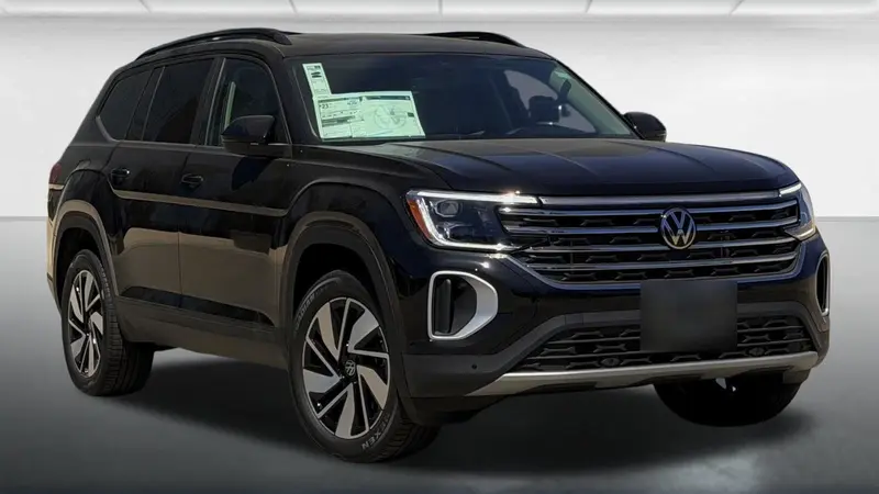 2026 Volkswagen Atlas 2.0T SE w/Technology FWD, dealer photo of this configuration