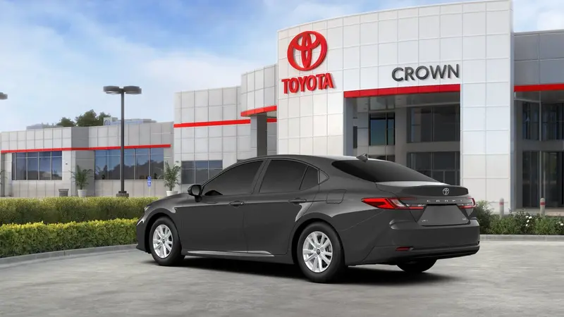 Toyota Camry Hybrid LE 2026, фото производителя