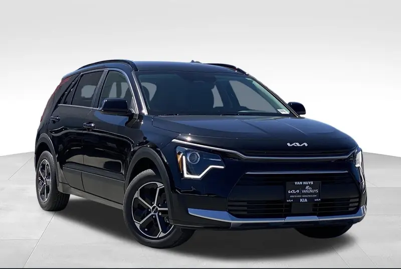 2026 Kia Niro Hybrid EX FWD, dealer photo of this configuration