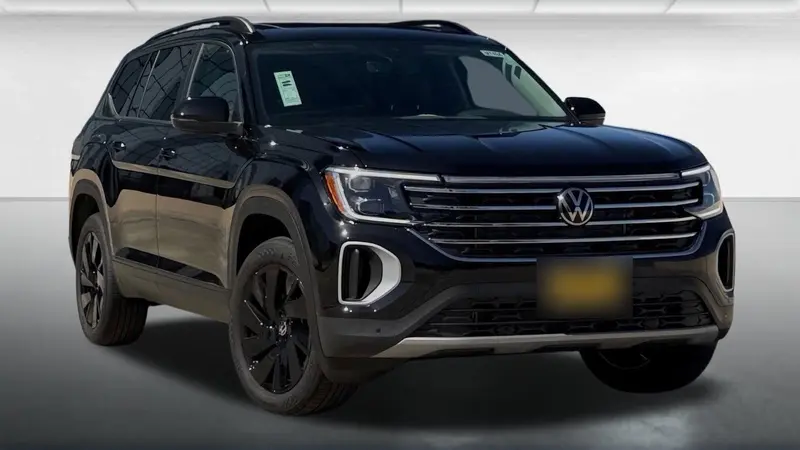 2026 Volkswagen Atlas 2.0T SE w/Technology FWD, dealer photo of this configuration