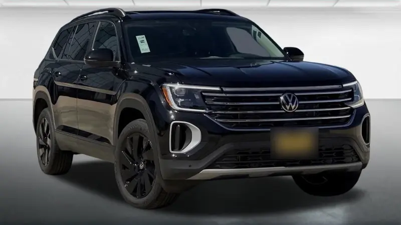 2026 Volkswagen Atlas 2.0T SE w/Technology FWD, dealer photo of this configuration