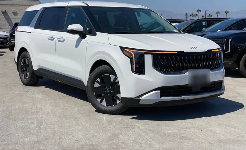 2026 Kia Carnival Hybrid LXS FWD Snow White Pearl